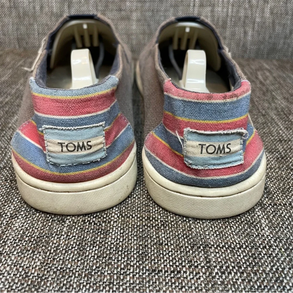Toms‎ Kids Seasame Street Grey Slip Ons Size 4